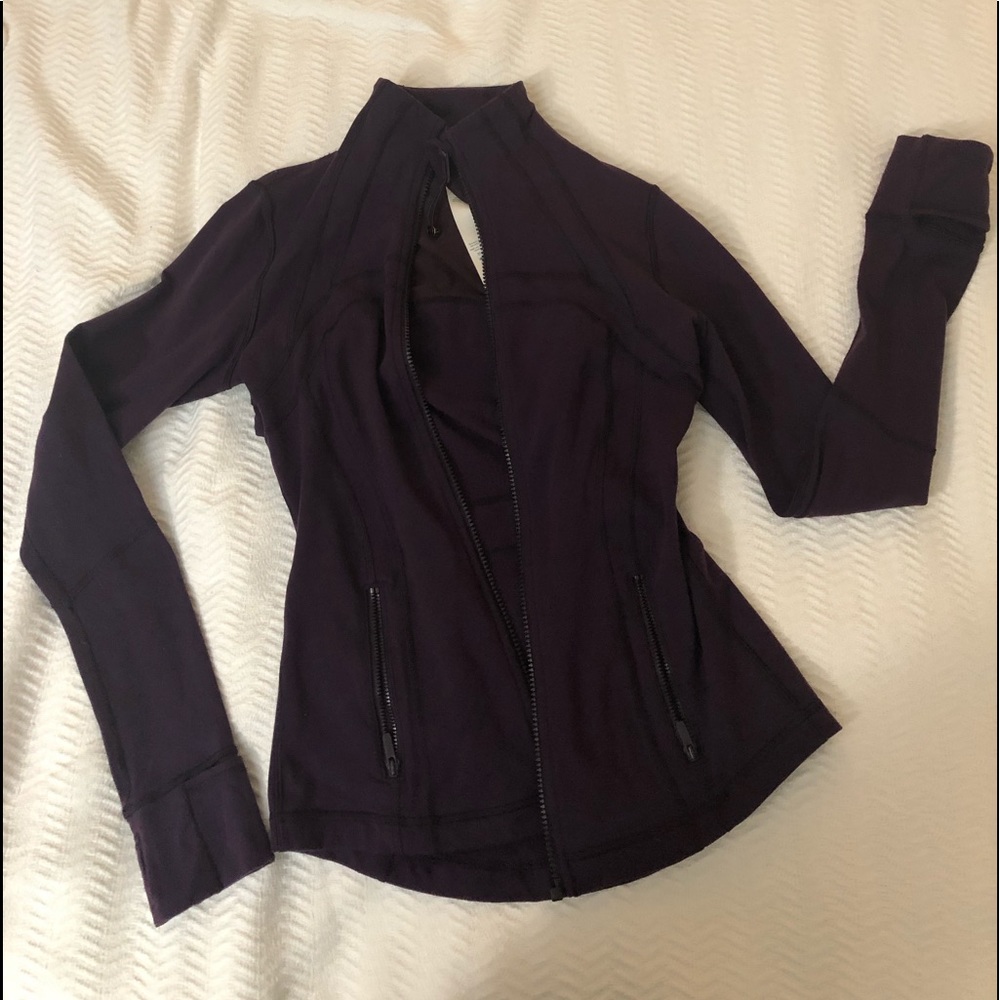 Lululemon purple jacket Sz6 in good condition